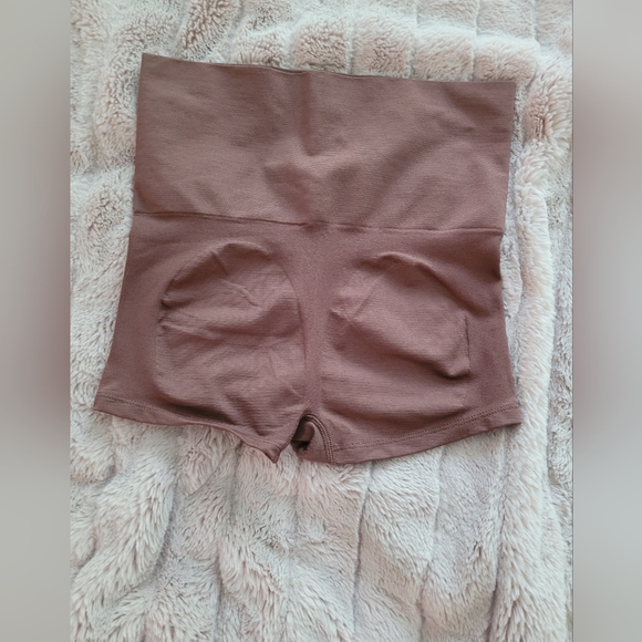 *2 for 1* MeMoi SLIMME HIGH-WAISTED SHAPING BOYSHORTS - Brown and Black, Medium - Picture 6 of 9